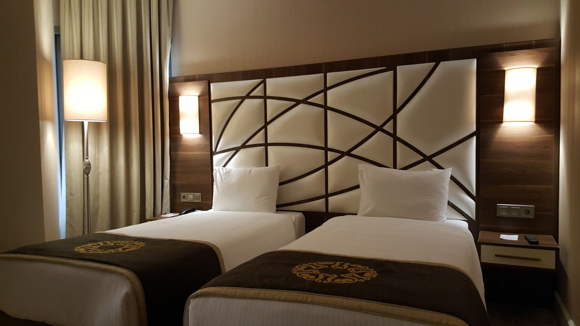 The Grand Mira Business Hotel Istanboel Buitenkant foto